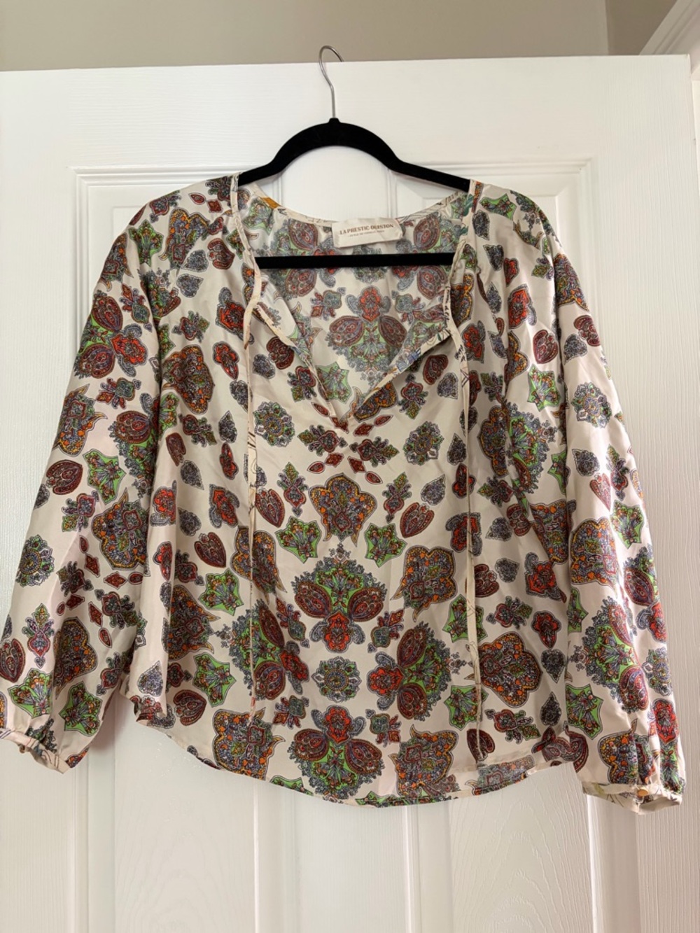 La Vie En Rose Cream Paisley Tie-Neck Peasant Blouse